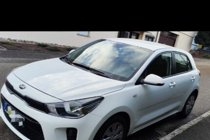 Kia Rio 57.000 km 9.900 &euro; Pforzheim 75175