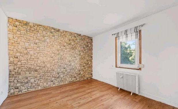 Einfamilienhaus Ostelsheim - 9 Zimmer, 182 m&sup2;, 285.000&euro; | Angebot:26916785