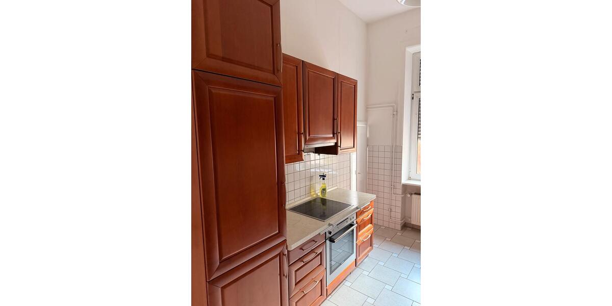 Altbauwohnung in zentraler Lage von Wiesbaden 4 zimmer