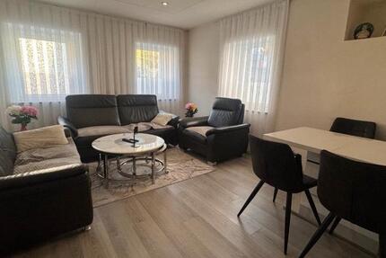 Haus Markgröningen - 13 Zimmer, 250 m&sup2;, 535.000&euro; | Angebot:26623670
