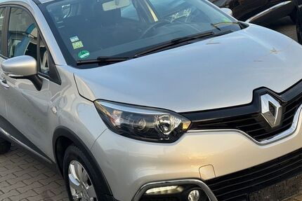 Renault Captur 180.000 km 5.980 &euro; pforzheim 75181
