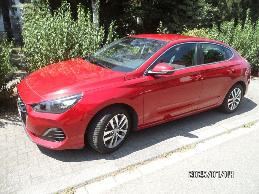 i30