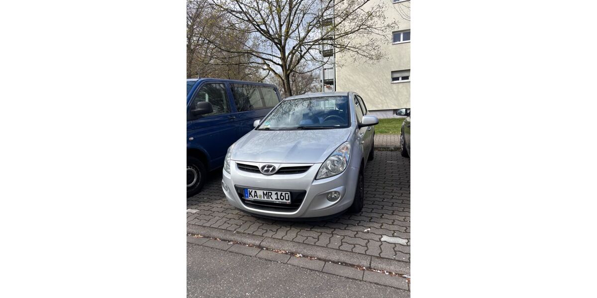 Hyundai i20 120.000 km 3.900 &euro; Karlsruhe 76133
