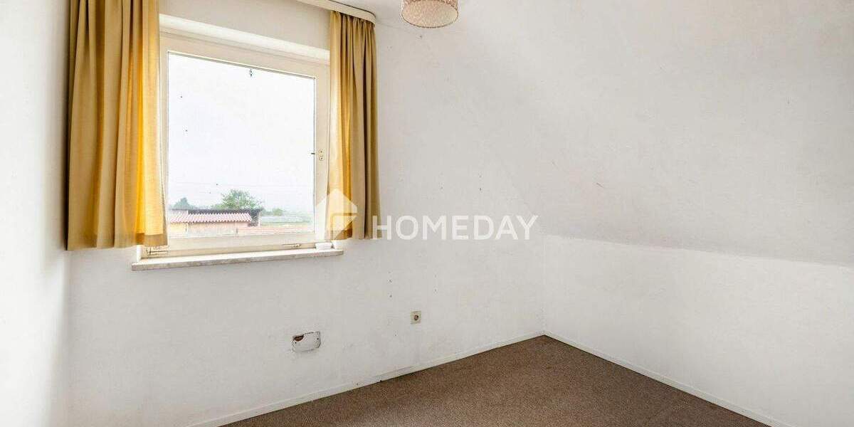 Mehrfamilienhaus, Wohnhaus Eberdingen Hochdorf - 7 Zimmer, 138 m&sup2;, 410.000&euro; | Angebot:25737584