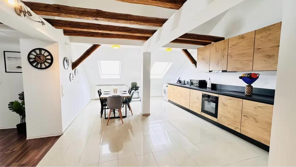 Exklusive 3,5‑Zimmer‑Wohnung mit Stadtblick – ideal für Singles, Paare und kleine Familien 3.5 zimmer