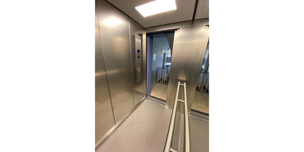 Etagenwohnung Pforzheim Weststadt - 3.5 Zimmer, 94 m&sup2;, 850&euro; | Angebot:26296430