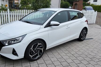 Hyundai i20 49.636 km 14.900 &euro; Karlsruhe 76135
